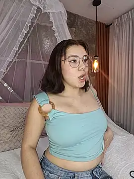 EmmaSulivan online show from 3, 3, 2025