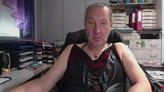 HMStraps01 online show from 28, 11, 2025