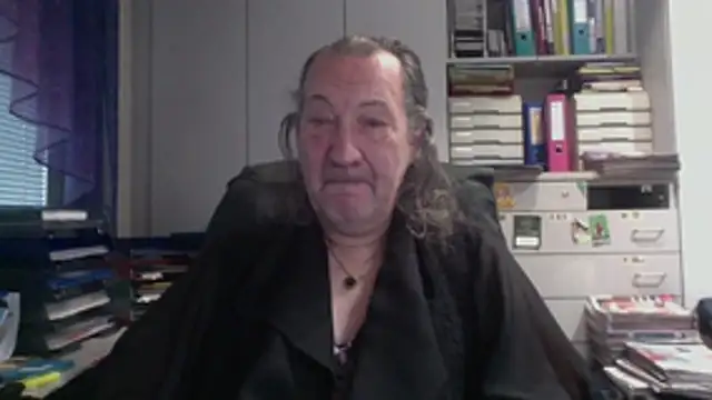 HMStraps01 online show from 5, 2, 2026