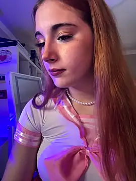 sexymelli18 online show from 14, 9, 2025