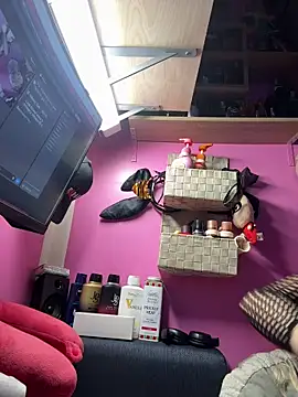 sexymelli18 online show from 13, 1, 2026