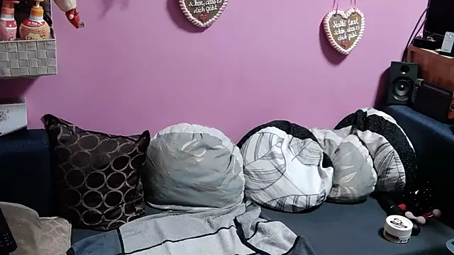 sexymelli18 online show from 26, 2, 2025