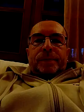 Snapshot of Xavspank2 chatting on 8, 2, 2026 Xavspank2 online show from 8, 2, 2026