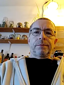 Snapshot of Xavspank2 chatting on 3, 12, 2025 Xavspank2 online show from 3, 12, 2025