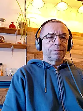 Snapshot of Xavspank2 chatting on 6, 1, 2026 Xavspank2 online show from 6, 1, 2026