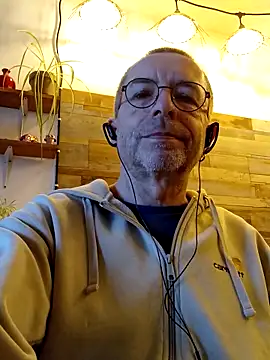 Snapshot of Xavspank2 chatting on 10, 2, 2026 Xavspank2 online show from 10, 2, 2026