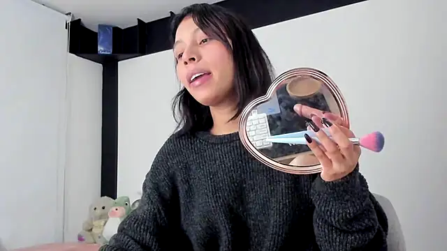 Snapshot of sweet_Amy0 chatting on 13, 11, 2025 sweet Amy0 online show from 13, 11, 2025