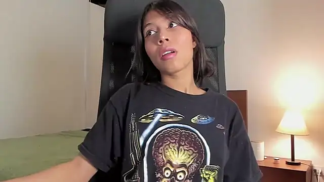 Snapshot of sweet_Amy0 chatting on 2, 12, 2025 sweet Amy0 online show from 2, 12, 2025