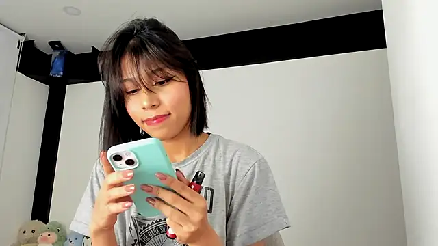 Snapshot of sweet_Amy0 chatting on 12, 10, 2025 sweet Amy0 online show from 12, 10, 2025