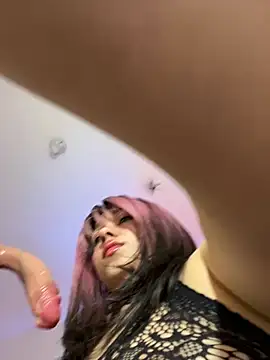 Emma Winslow online show from 23, 7, 2026