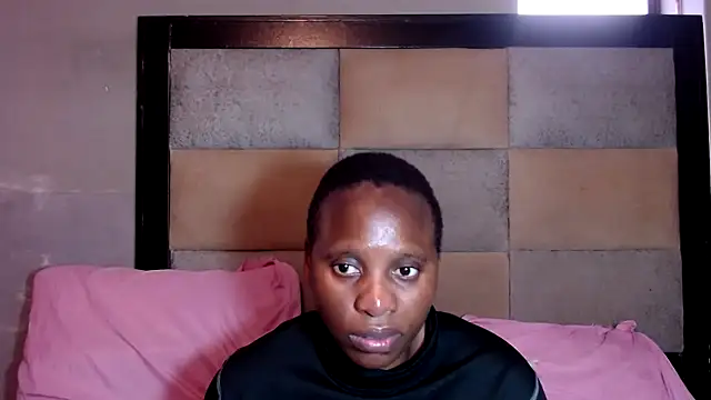 Snapshot of DIVAASS1 chatting on 5, 5, 2026 DIVAASS1 online show from 5, 5, 2026