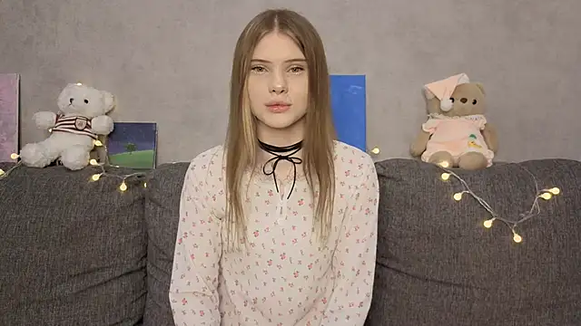 Snapshot of CarolinePepper chatting on 28, 5, 2026 CarolinePepper online show from 28, 5, 2026
