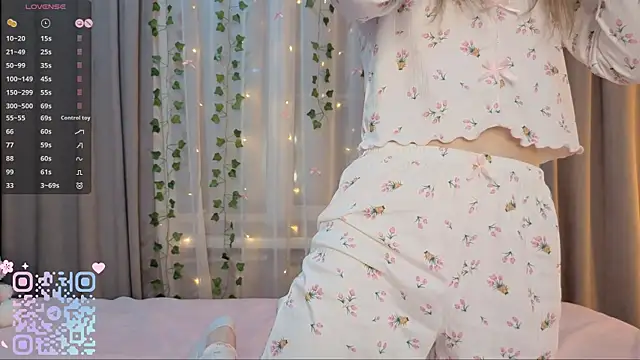 CarolinePepper online show from 22, 2, 2026