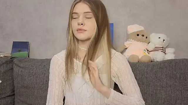 CarolinePepper online show from 4, 7, 2026