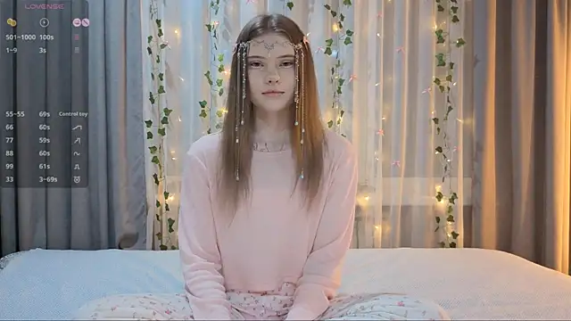 CarolinePepper online show from 4, 2, 2026