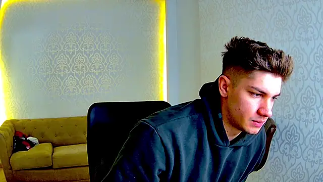 MaxKaiden online show from 20, 2, 2026