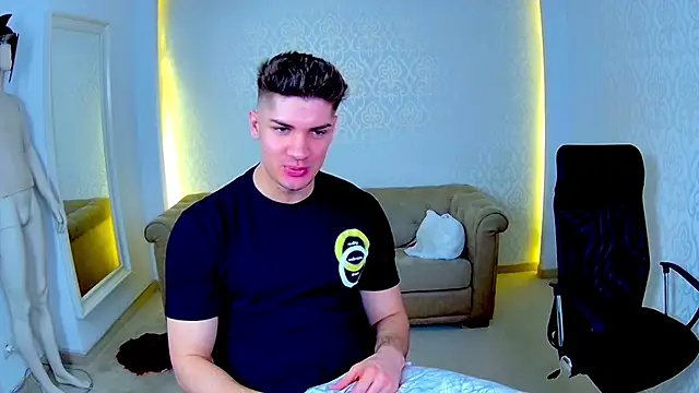 MaxKaiden online show from 13, 2, 2026