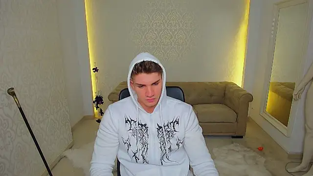 MaxKaiden online show from 6, 11, 2025