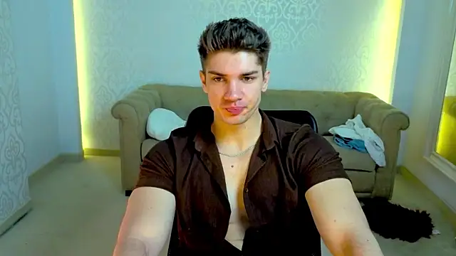 MaxKaiden online show from 31, 5, 2026