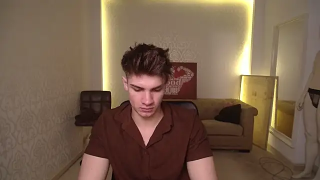 MaxKaiden online show from 28, 2, 2025