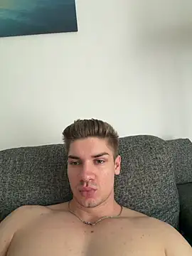 MaxKaiden online show from 23, 5, 2026