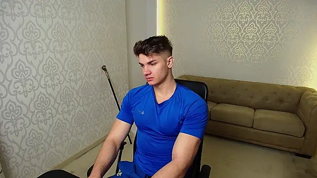 MaxKaiden online show from 20, 11, 2025