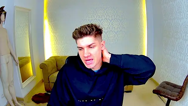 MaxKaiden online show from 17, 2, 2026