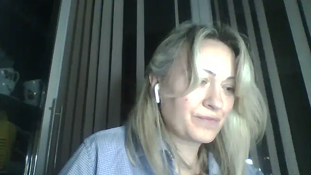 Snapshot of Mary888x chatting on 6, 3, 2025 Mary888x online show from 6, 3, 2025