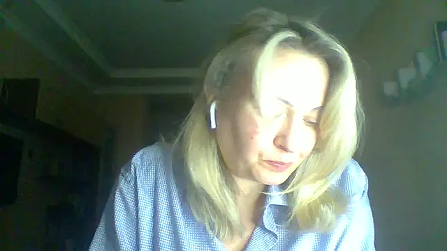 Snapshot of Mary888x chatting on 4, 3, 2025 Mary888x online show from 4, 3, 2025