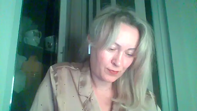 Snapshot of Mary888x chatting on 22, 2, 2025 Mary888x online show from 22, 2, 2025