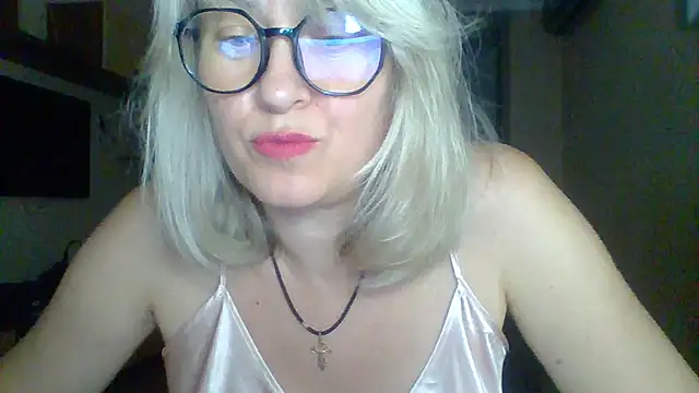 Snapshot of Mary888x chatting on 9, 9, 2025 Mary888x online show from 9, 9, 2025