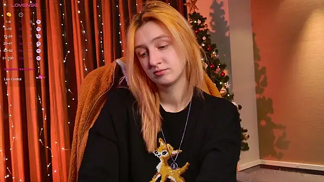 Snapshot of aishiro chatting on 21, 12, 2025 aishiro online show from 21, 12, 2025