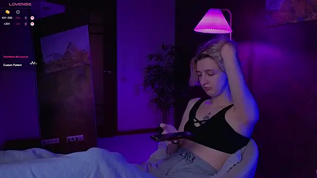 aishiro online show from 1, 10, 2025