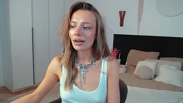 LunaticaBae online show from 16, 7, 2026