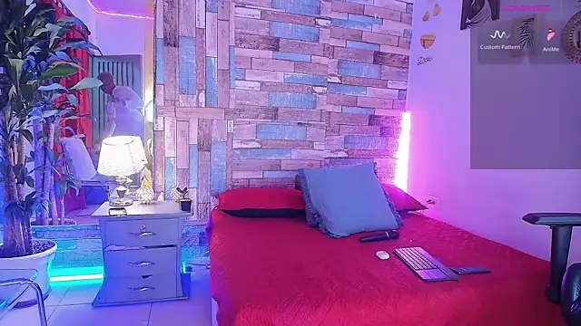 Snapshot of DashaSousaa chatting on 25, 11, 2025 DashaSousaa online show from 25, 11, 2025