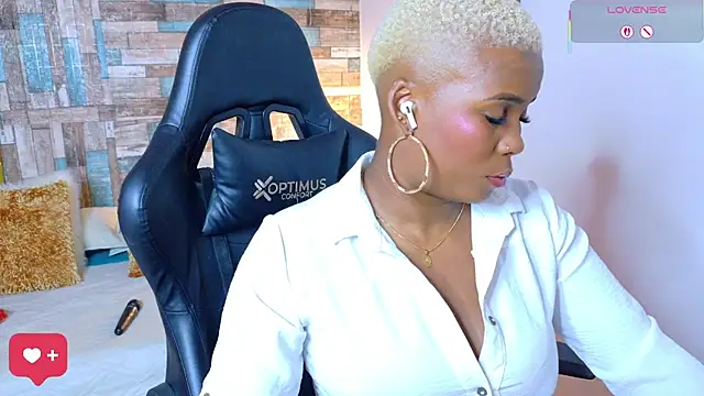 DashaSousaa online show from 9, 4, 2026