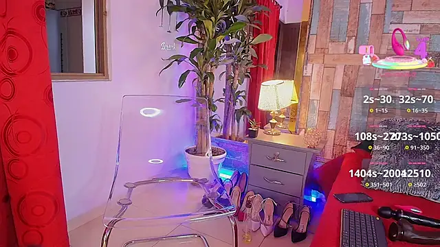 Snapshot of DashaSousaa chatting on 13, 11, 2025 DashaSousaa online show from 13, 11, 2025