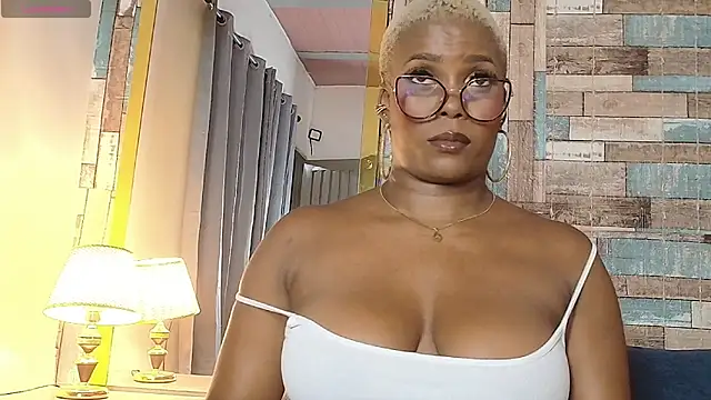 DashaSousaa online show from 28, 3, 2026