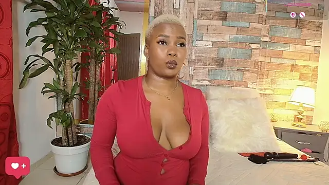 DashaSousaa online show from 13, 4, 2026