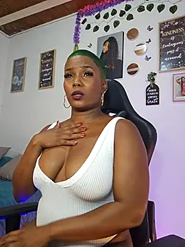 Snapshot of DashaSousaa chatting on 27, 2, 2025 DashaSousaa online show from 27, 2, 2025
