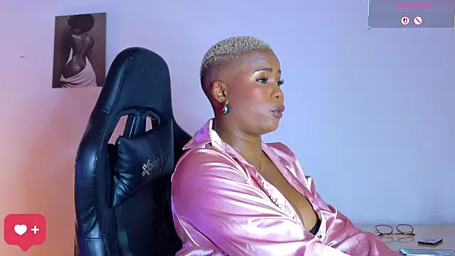 DashaSousaa online show from 22, 4, 2026