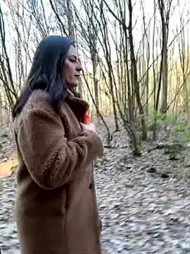 Snapshot of AvaFlowers6 chatting on 22, 11, 2025 AvaFlowers6 online show from 22, 11, 2025