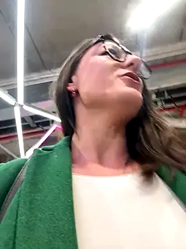 Snapshot of AvaFlowers6 chatting on 15, 11, 2025 AvaFlowers6 online show from 15, 11, 2025