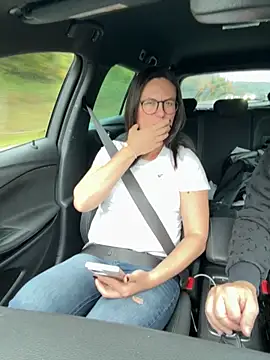 Snapshot of AvaFlowers6 chatting on 9, 10, 2025 AvaFlowers6 online show from 9, 10, 2025