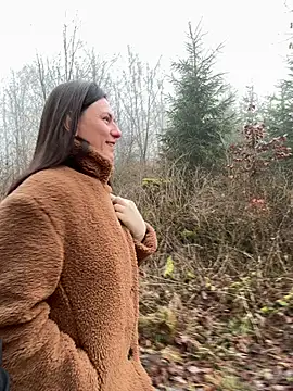 Snapshot of AvaFlowers6 chatting on 18, 12, 2025 AvaFlowers6 online show from 18, 12, 2025