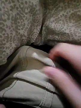 Snapshot of skiciyunis chatting on 15, 10, 2025 skiciyunis online show from 15, 10, 2025