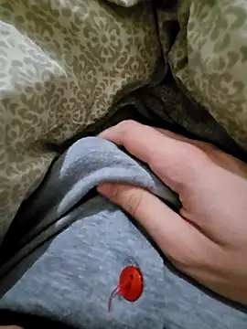 Snapshot of skiciyunis chatting on 8, 10, 2025 skiciyunis online show from 8, 10, 2025