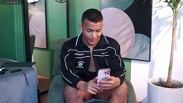 Rafa2004Cruz online show from 21, 11, 2025