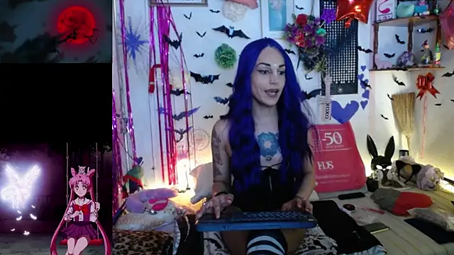 Snapshot of purplekattlyn chatting on 12, 5, 2026 purplekattlyn online show from 12, 5, 2026