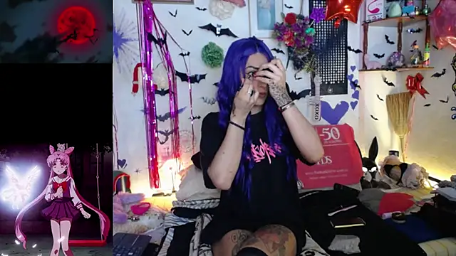 Snapshot of purplekattlyn chatting on 6, 5, 2026 purplekattlyn online show from 6, 5, 2026